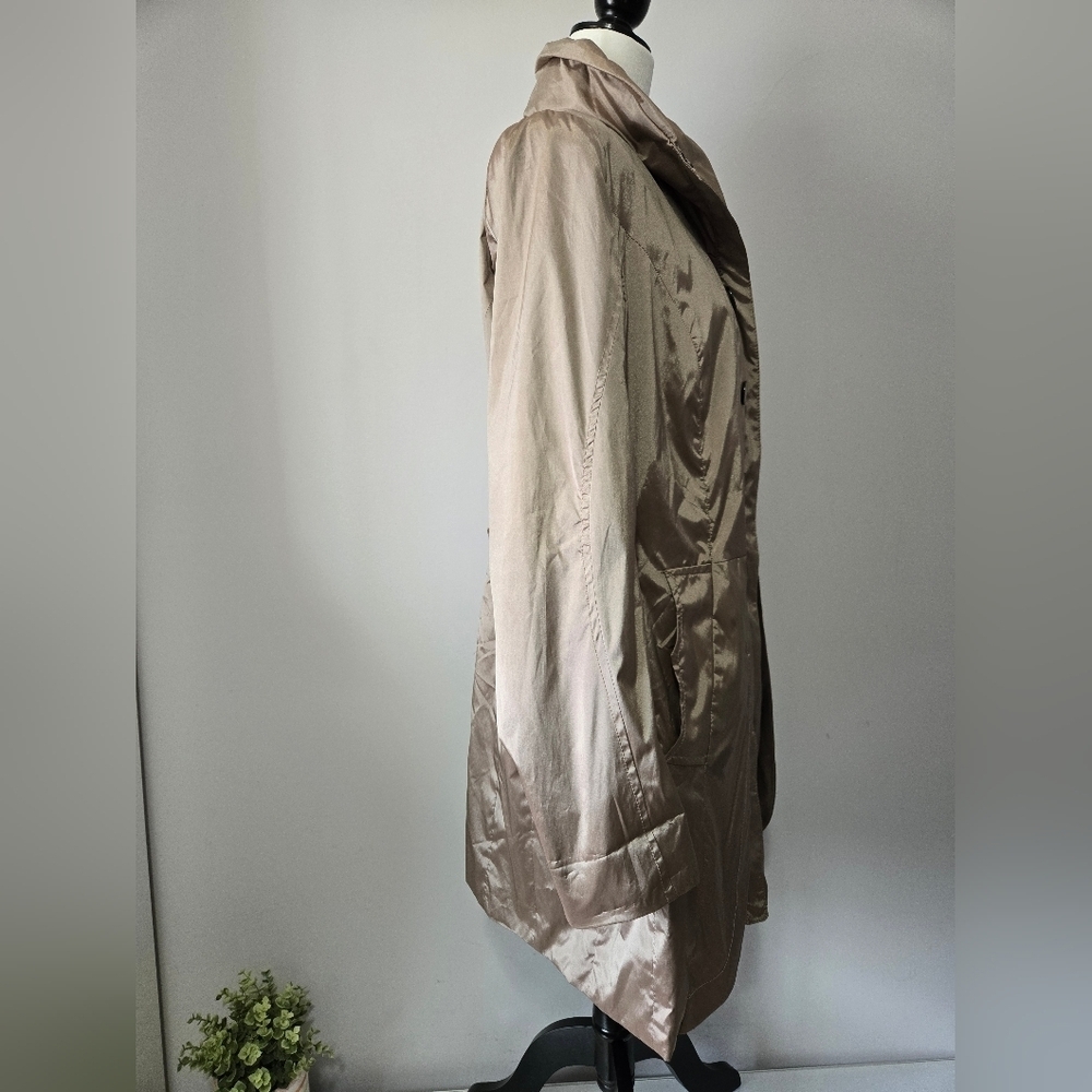 CREENSTONE NWT Metallic Tan Double-Breasted Coat. Size 42/ Med - Picture 6 of 16